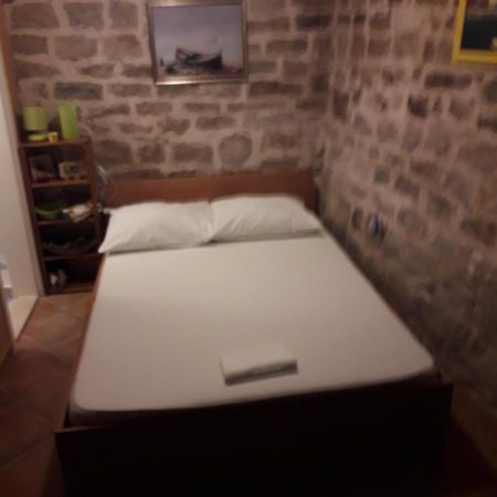 Room Ami Kaštela Exteriör bild